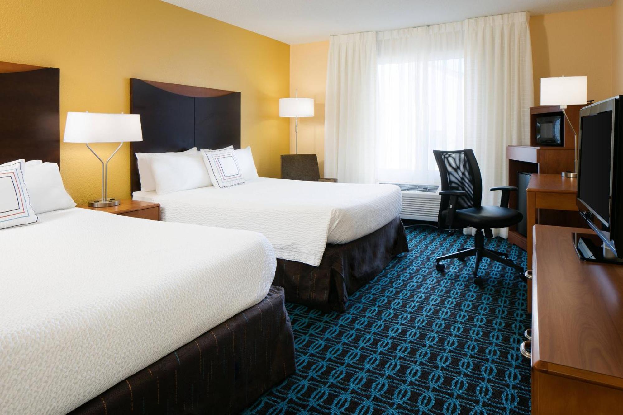 Fairfield Inn & Suites Kansas City Airport Екстер'єр фото