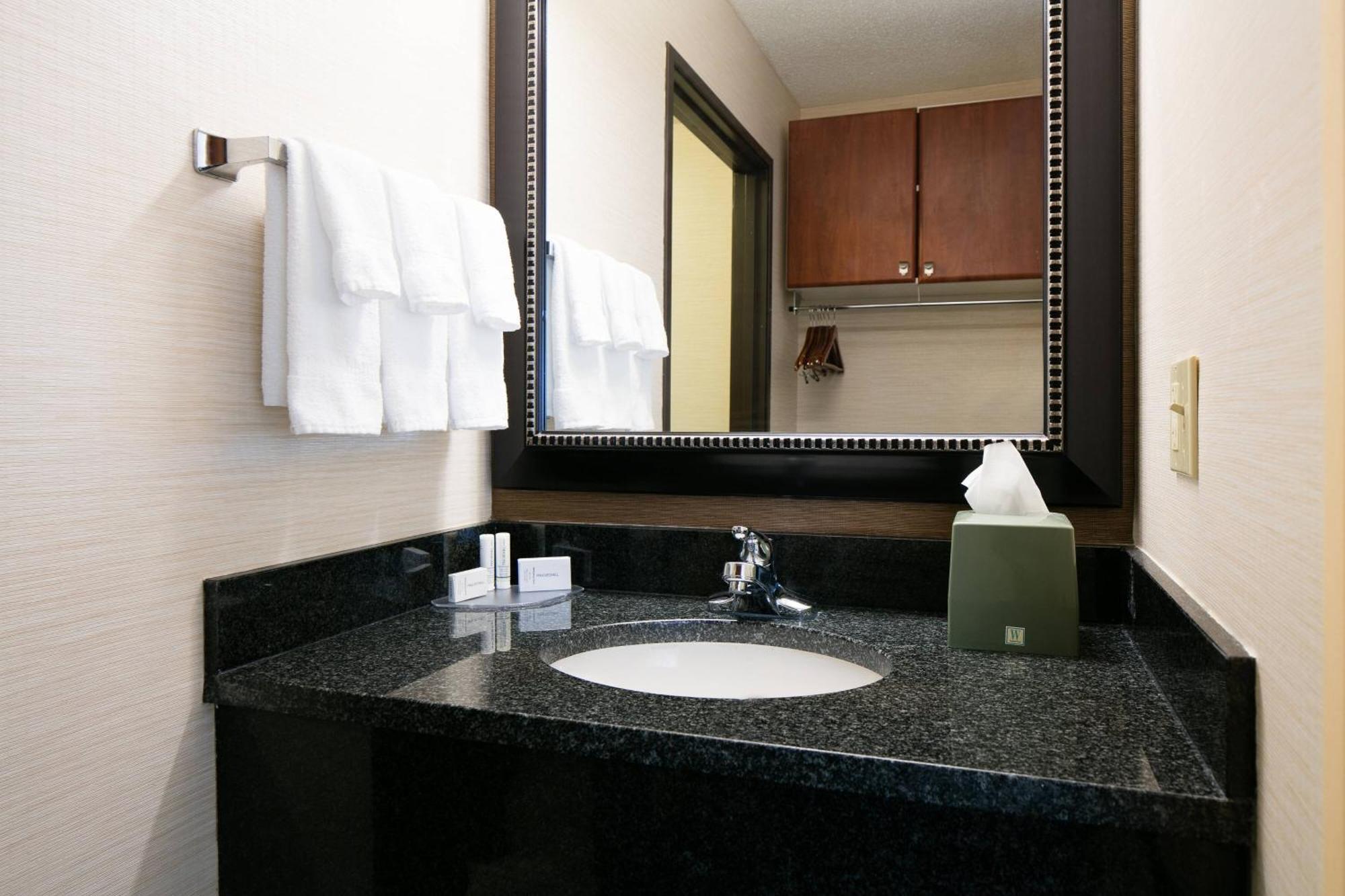 Fairfield Inn & Suites Kansas City Airport Екстер'єр фото