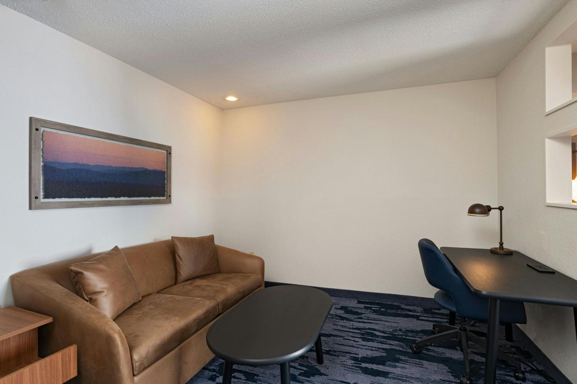 Fairfield Inn & Suites Kansas City Airport Екстер'єр фото
